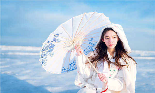 临川试管代怀生子多少钱一个？助孕之路的费用分析与方案选择